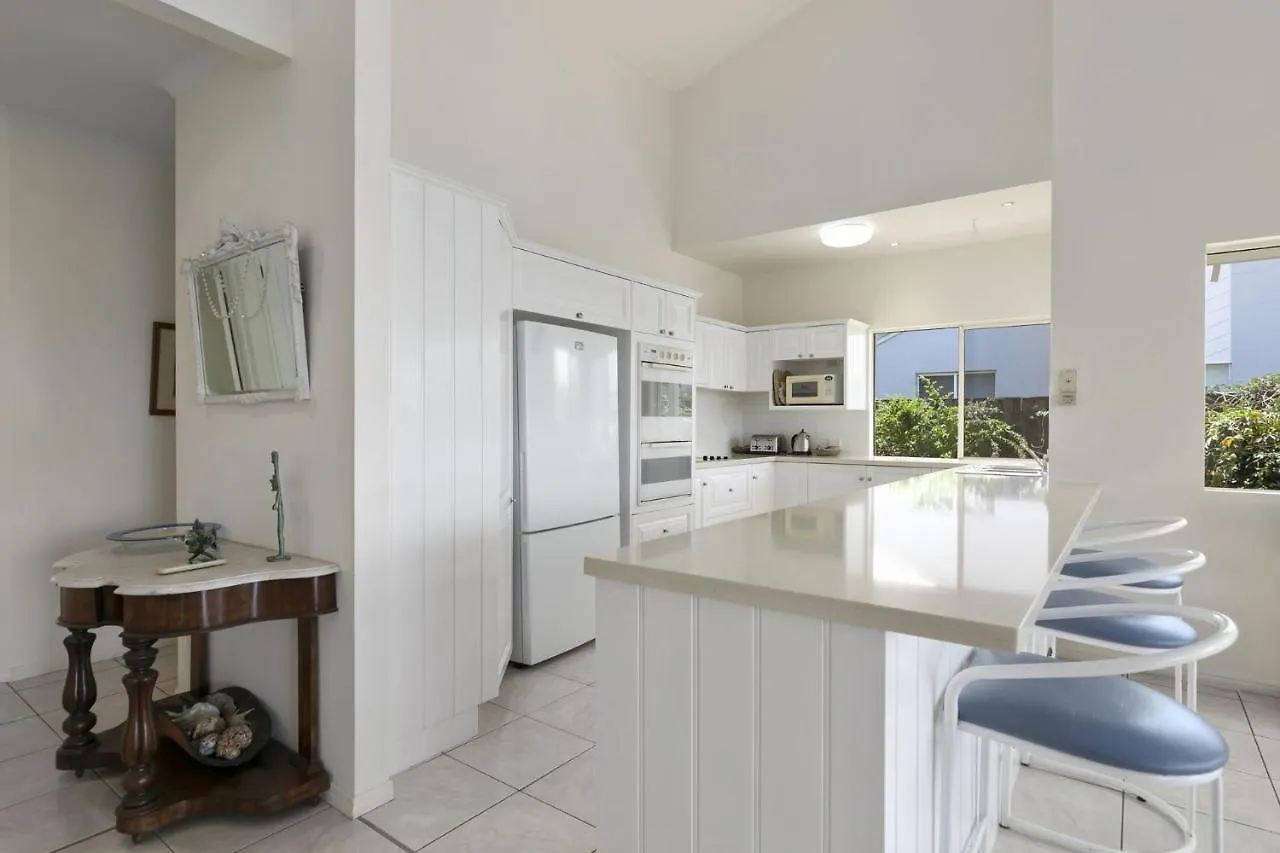 Willa 11 Seamount Quay Noosa Waters Noosaville